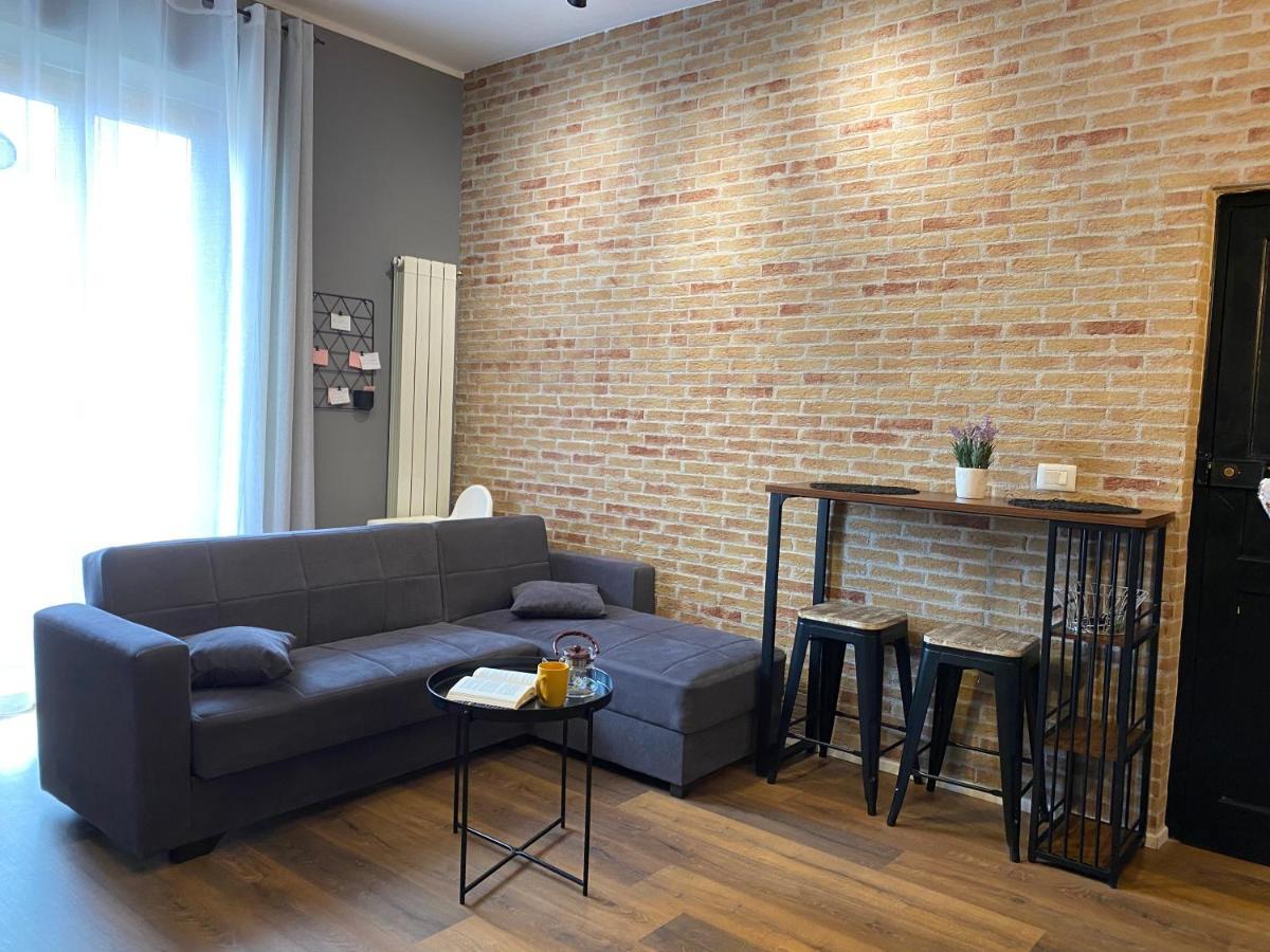 La Casa Di Alan Hotel Terni Luaran gambar