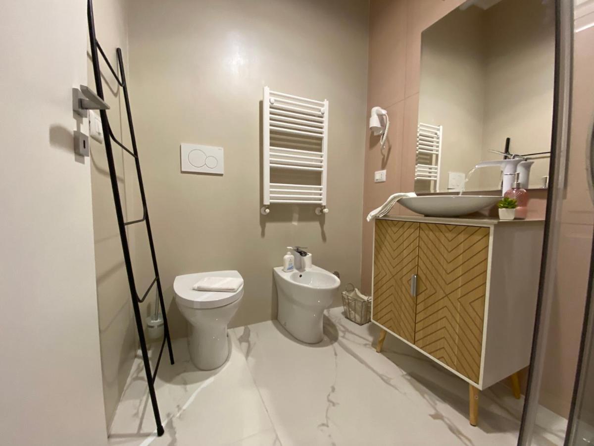La Casa Di Alan Hotel Terni Luaran gambar